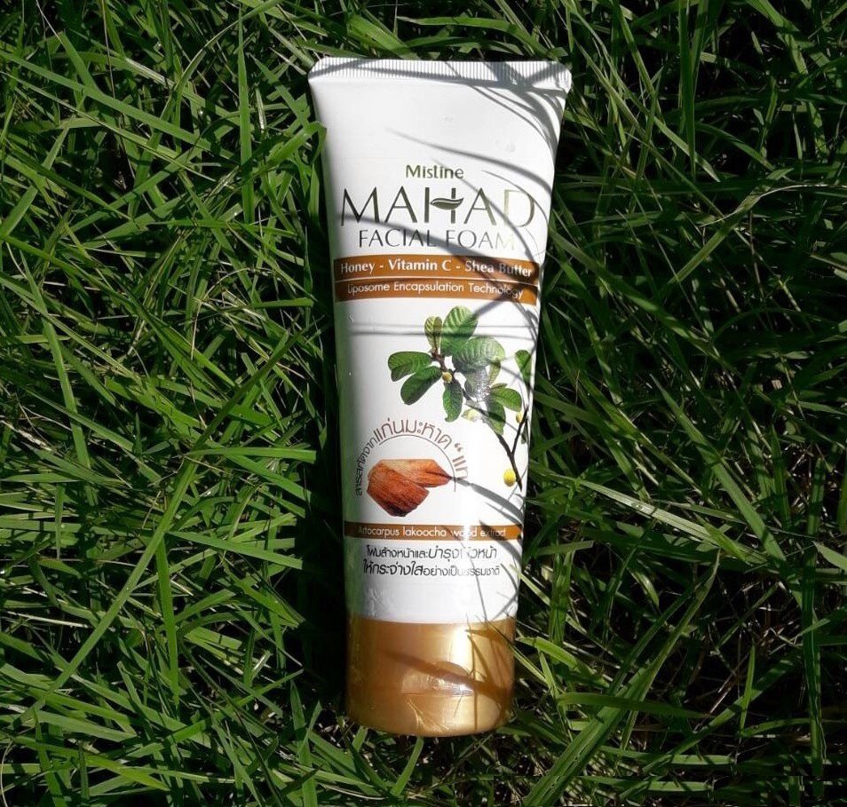Натуральная лечебная пенка для умывания из Тайланда с экстрактом коры Махад Mistine Mahad Facial Foam 80 гр. Таиланд