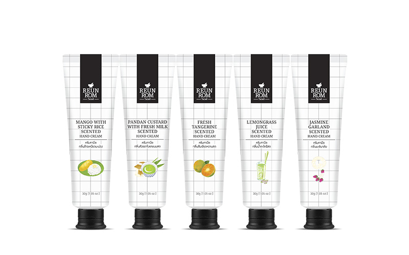 Натуральный освежающий крем для рук Лемонграсс Reunrom Lemongrass Juice Scented Hand Cream 30 гр. Таиланд