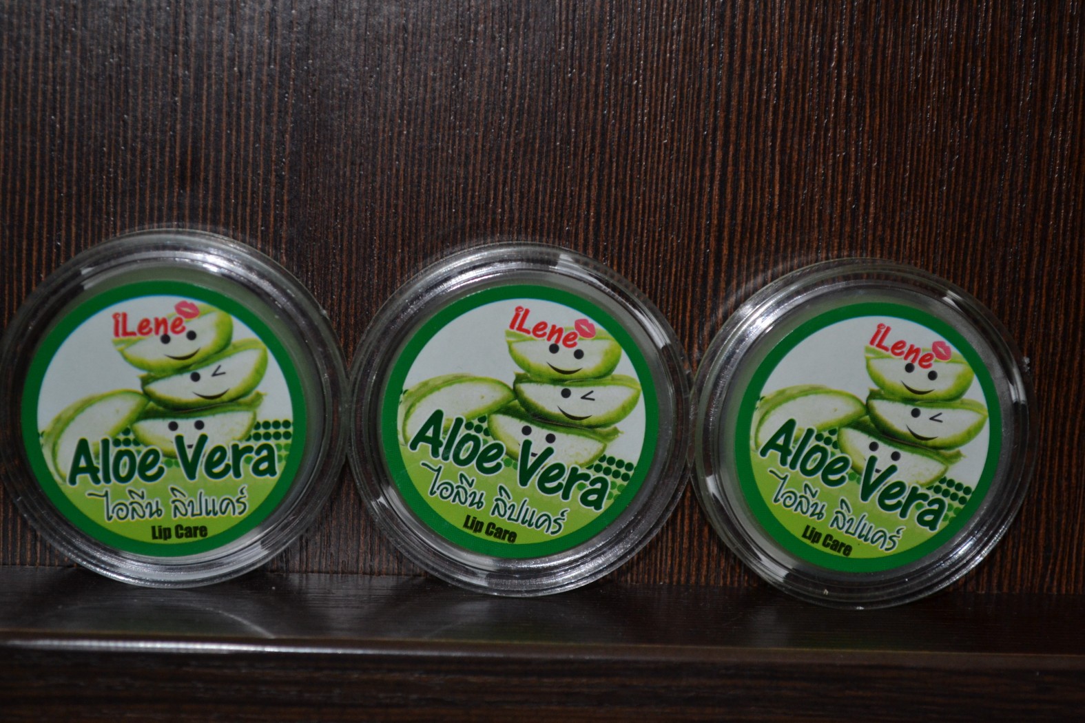 Натуральный Тайский бальзам для губ Айлин с Алоэ Вера Ilene Aloe Vera Lip Care купить в Москве и Московской области.