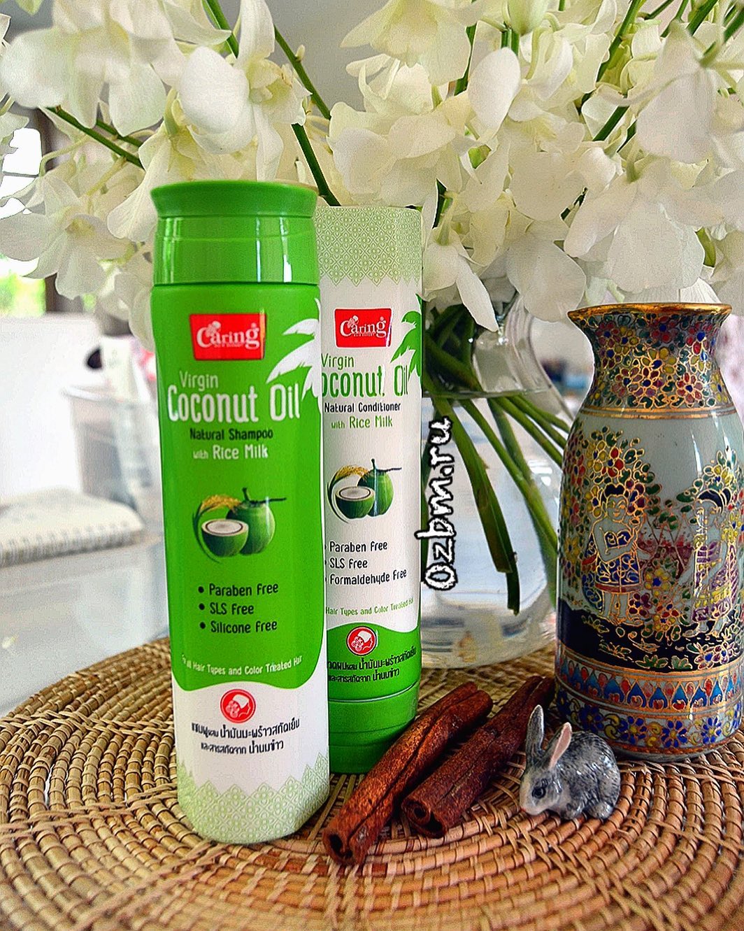 Натуральный Тайский шампунь для волос с кокосовым маслом и рисовым молочком Virgin Coconut Oil Natural Shampoo With Rice Milk Caring 200 мл. Caring hair expert